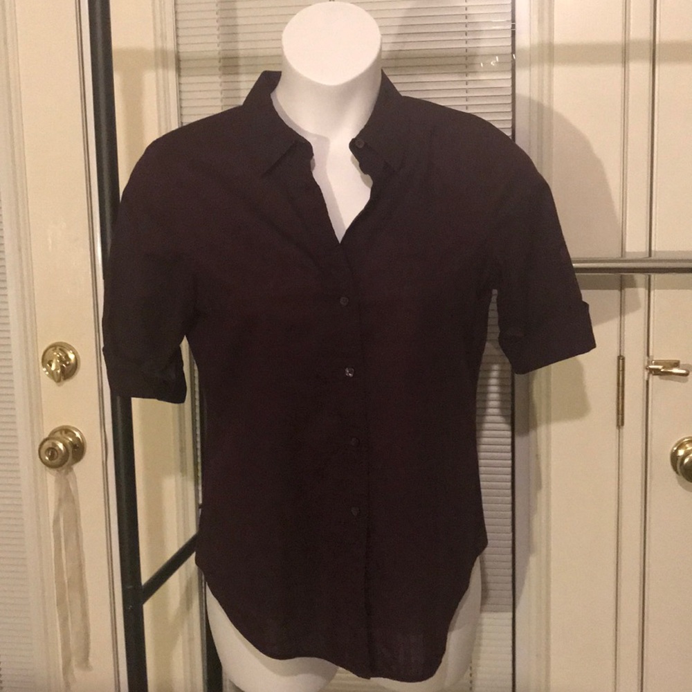 Short Cuff Sleeve button up shirt